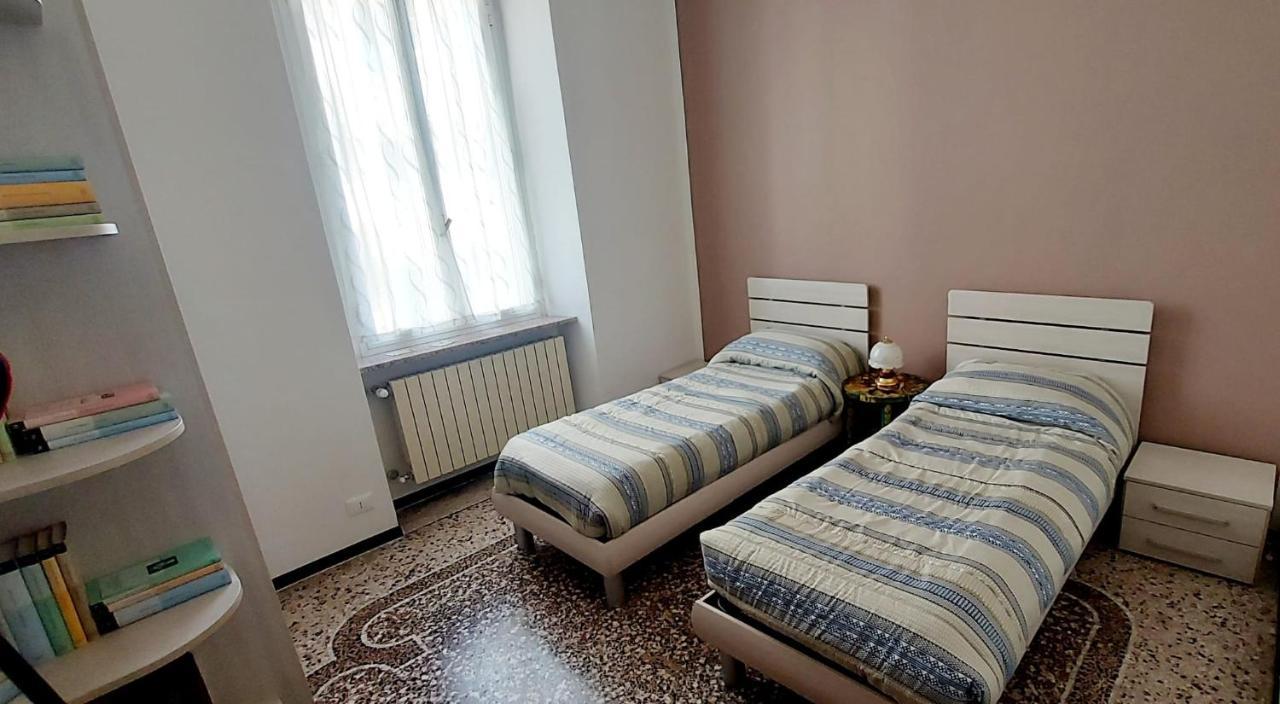 Ca' Mariuccia. Appartamento A Un Passo Dal Mare Savona Exterior foto