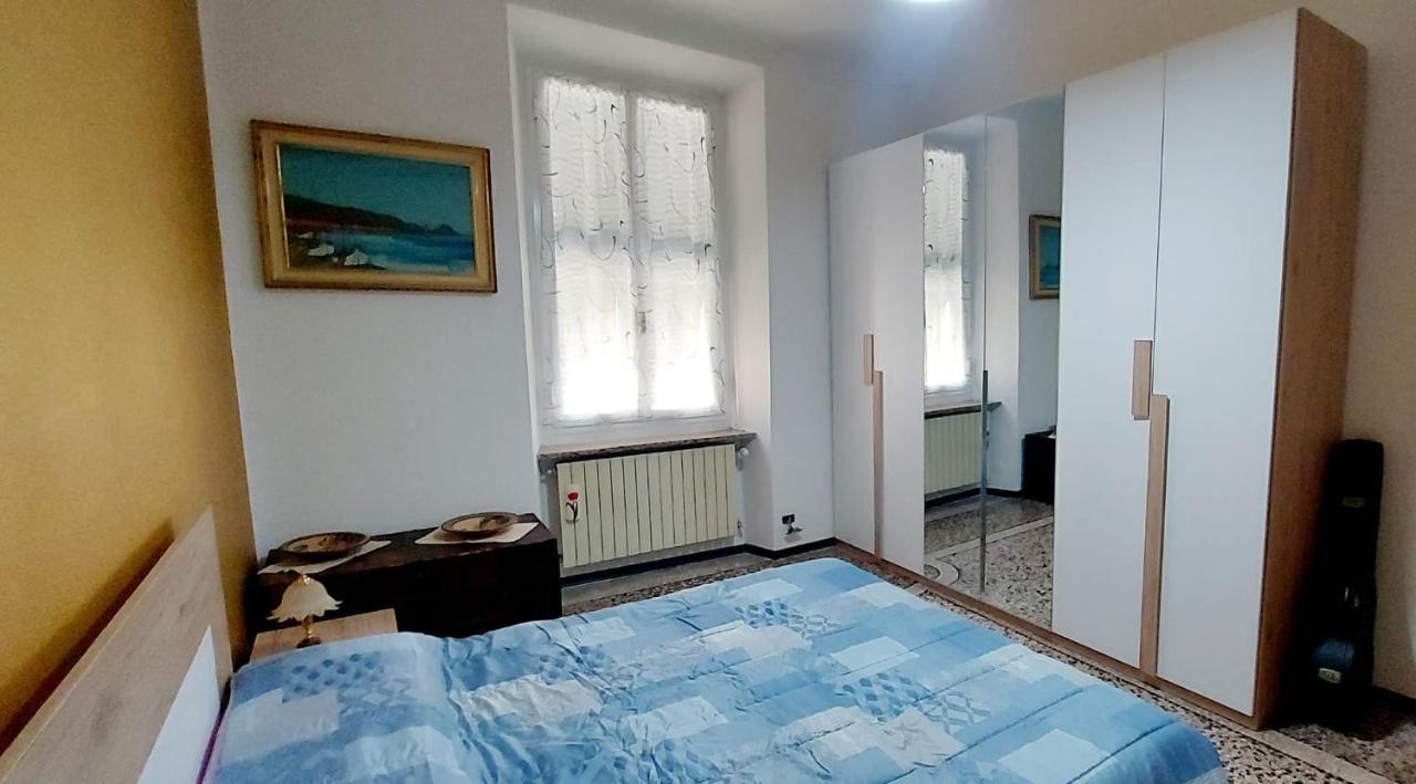 Ca' Mariuccia. Appartamento A Un Passo Dal Mare Savona Exterior foto